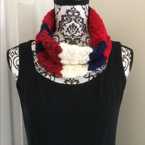 KNITTED COLLAR HANDMADE